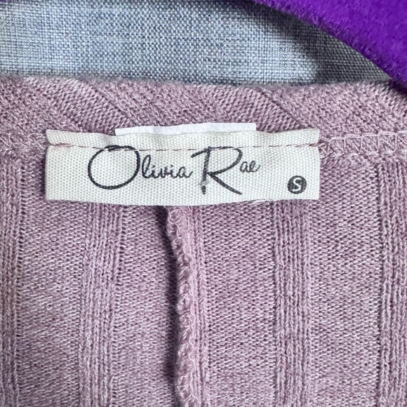 Pink sweater - Picture 2 of 2